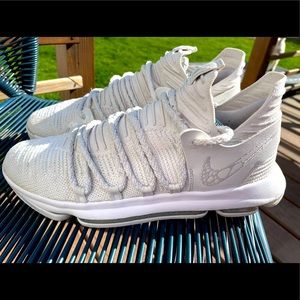 Nike Zoom KD 10 Basketball Shoes- Size 10.5